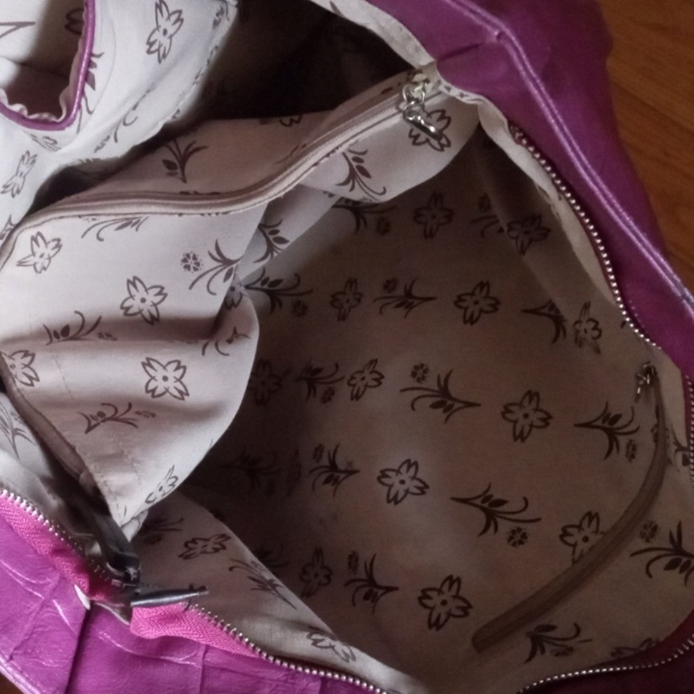 Purse - Picture 3 of 3